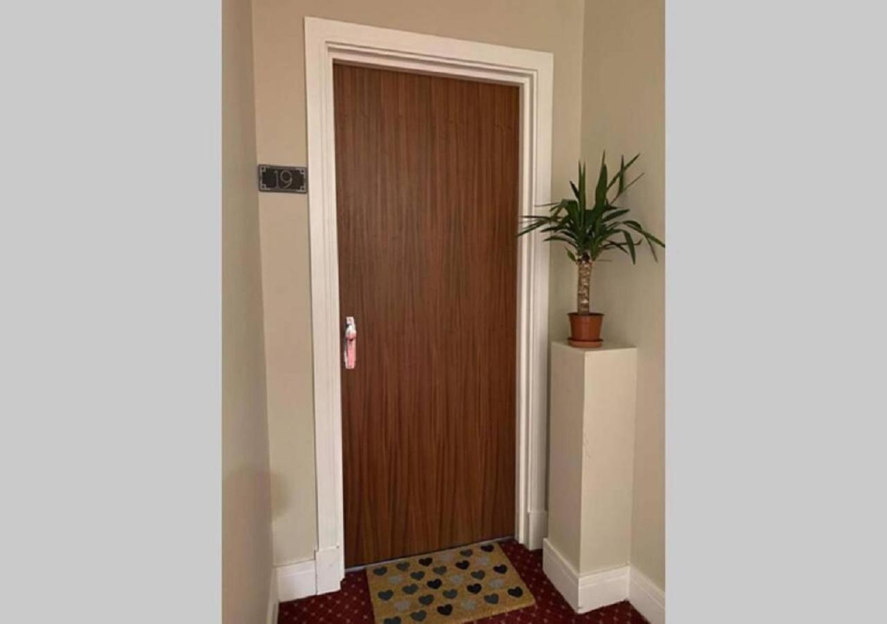Doncaster City Centre Deluxe Whole Apartment Sleeps 4 D19 Exteriör bild